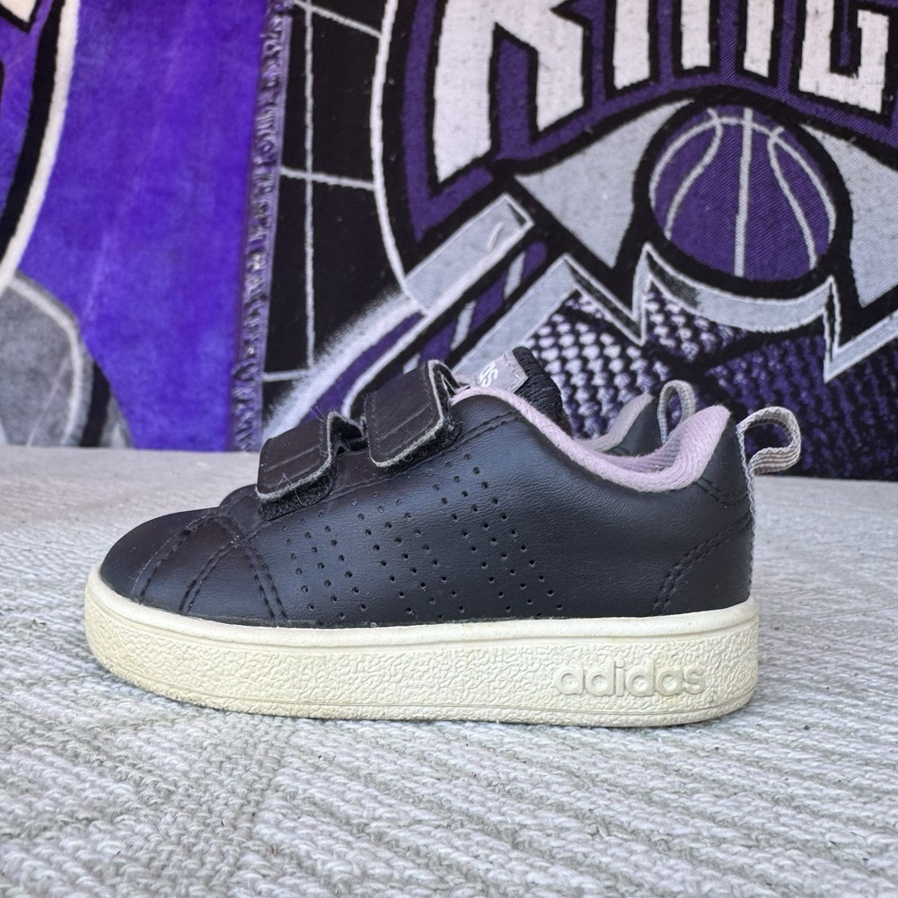 Size 5k - Adidas Black Leather Sneakers Shoes Childrens Kids